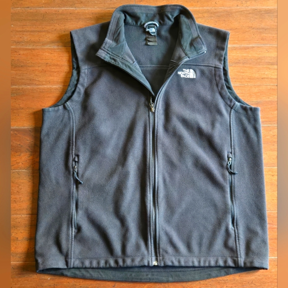 The North Face Men's Full Zip Fleece Vest